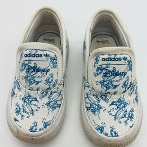 ADIDAS + DISNEY WHITE AND BLUE SLIP ON SNEAKERS SIZE 6